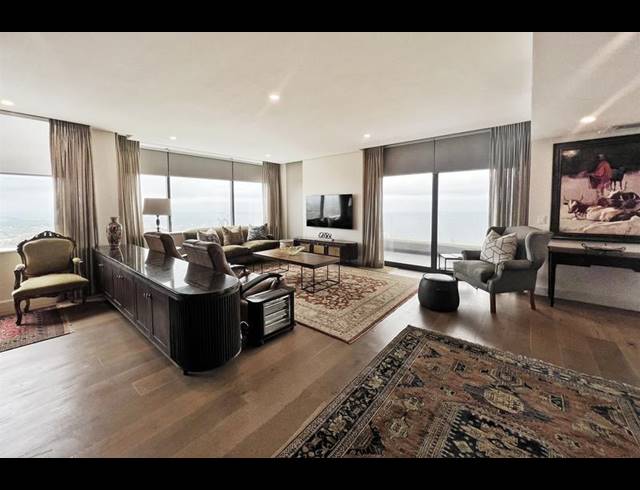 3 BEDROOM APARTMENT FOR SALE IN UMHLANGA RIDGE